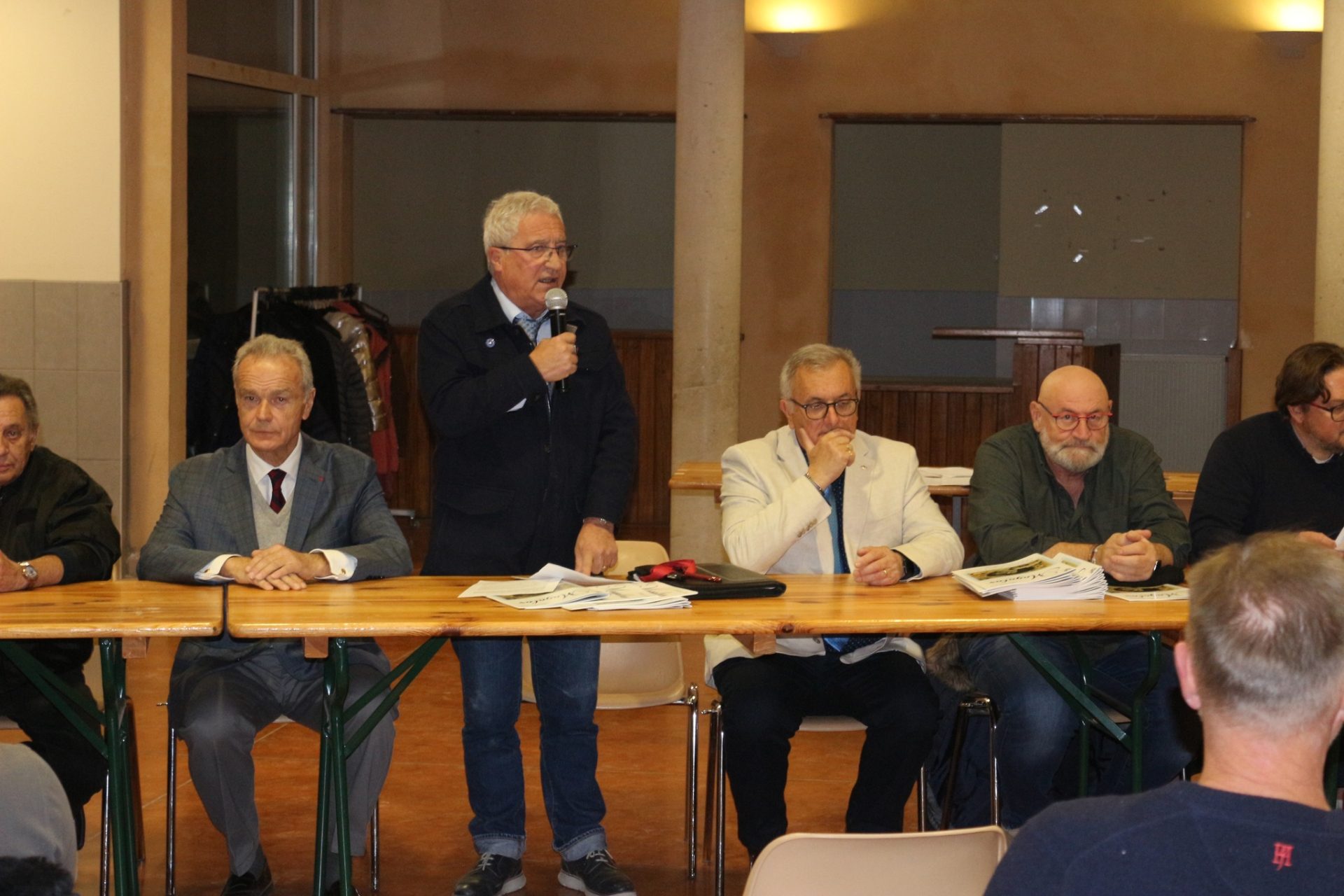 Lire la suite à propos de l’article Une Réunion Chaleureuse en l’Honneur des Nouveaux Arrivants